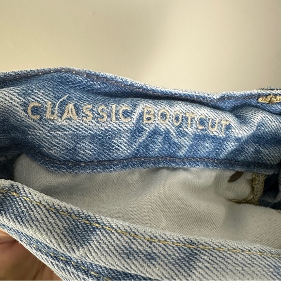 American Eagle Bootcut Jeans 26x30 Lightwash Distressed Y2k Denim - Picture 3 of 4